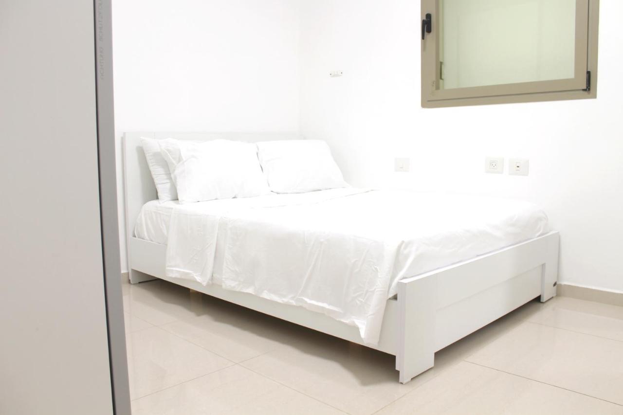Beach Suite Israel- Best View, Gym, Massage Chair, Low Fee For Off-Site Indoor Pool Spa ביץ סוייט ישראל- נוף ים מאלף, כיסא מסאז, חדר כושר, אפשרות לבריכה מקורה, וספא בתשלום ממש מוזל Ashkelon Exterior foto